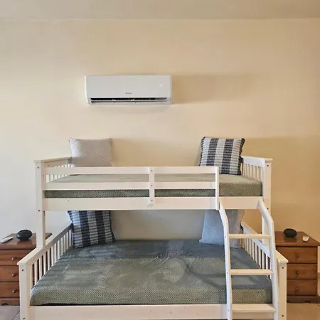 Apartament Founderstay Polis! Family & Workation *